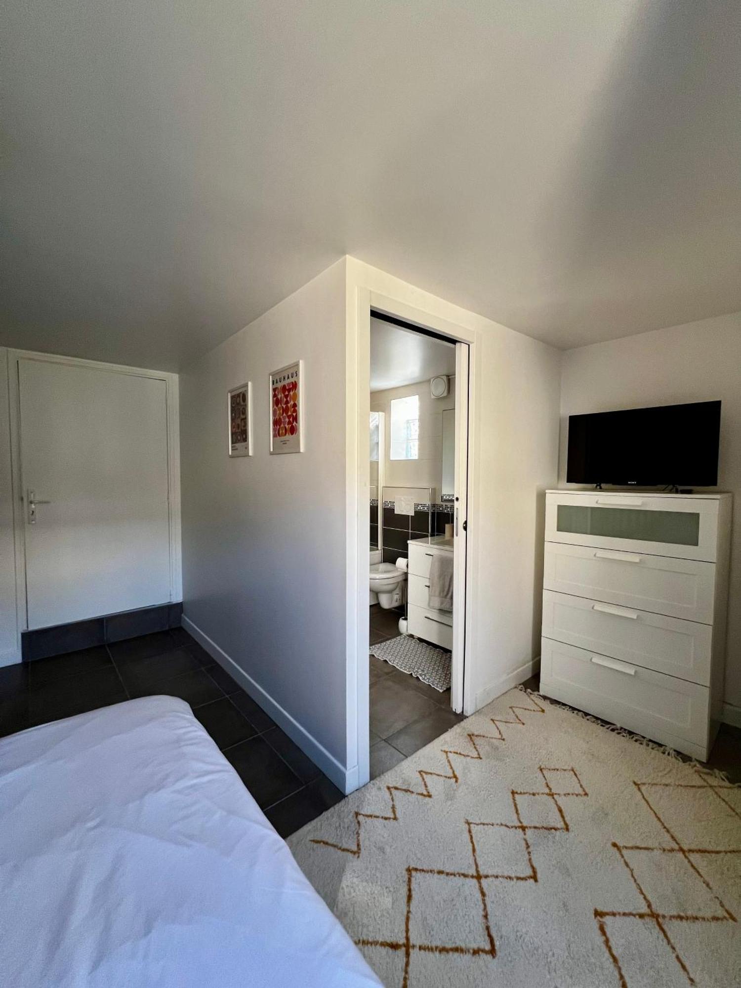 Chambre Dans Maison Meuliere Avec Jardin Chelles  Εξωτερικό φωτογραφία